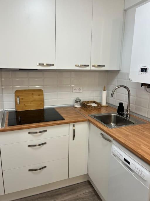 Piso Recien Reformado En El Centro De Santander, Zona Estaciones Διαμέρισμα Εξωτερικό φωτογραφία
